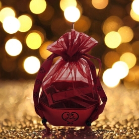 Lola Cosmetics Pamper Gift Make Up Set 5 PCS