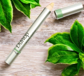 DuWop Reverse Eyeliner