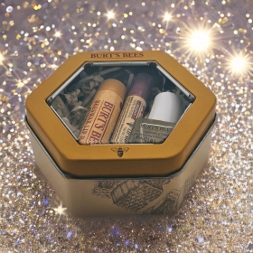 Burt's Bees Lip Balm/Shimmer/Facial Oil/ Pamper Gift Set In A Tin