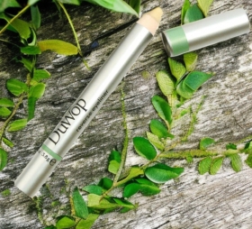 DuWop Reverse Eyeliner